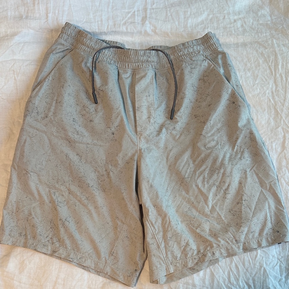 Lululemon Men’s Pace Breaker Shorts with Liner